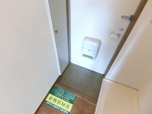 シャンソン 和泉中央の玄関