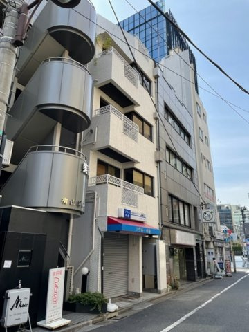 第５日東ビルの外観