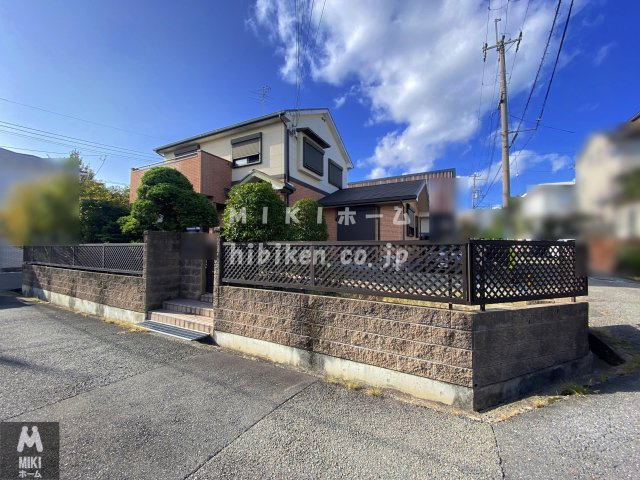 箕面市桜ヶ丘４丁目　中古戸建の外観