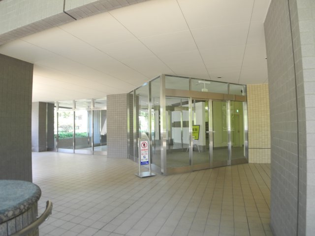 西早稲田パークタワーのエントランス