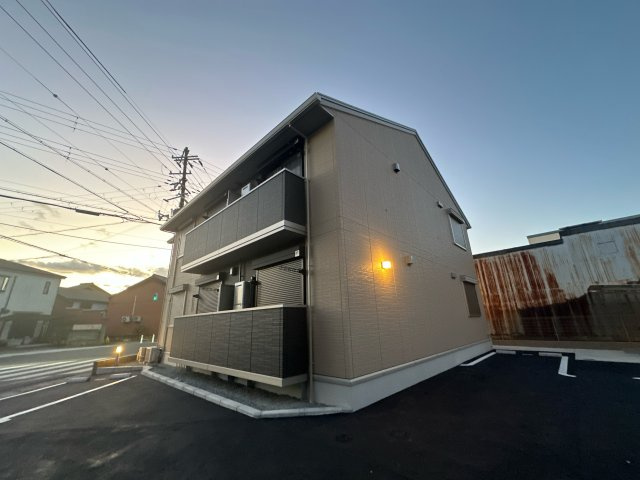 クロス５２の外観