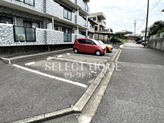 【駐車場】