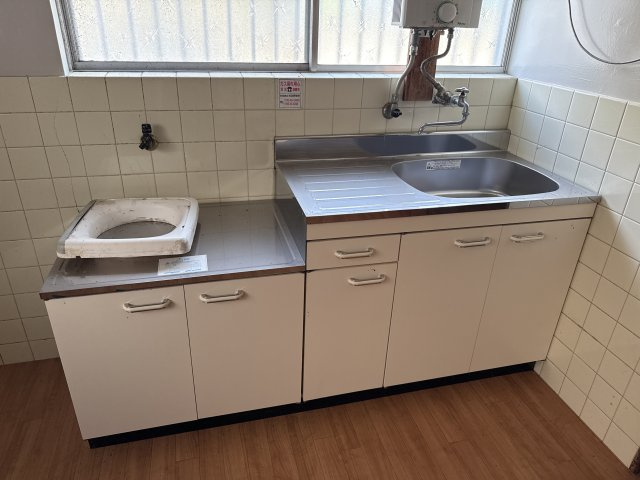 北原貸家のキッチン