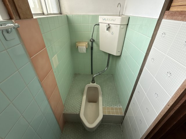 北原貸家のトイレ