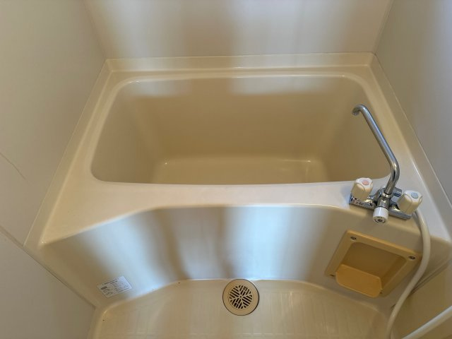 ボンヌシェール矢倉B棟の浴室