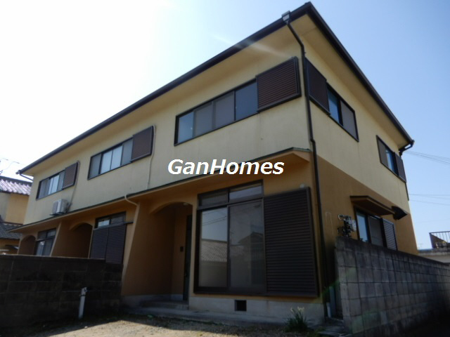 御立西メゾネットの外観