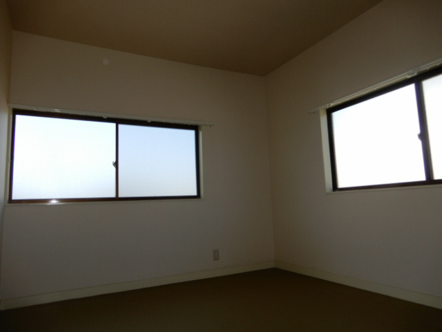 御立西メゾネットの居間・リビング