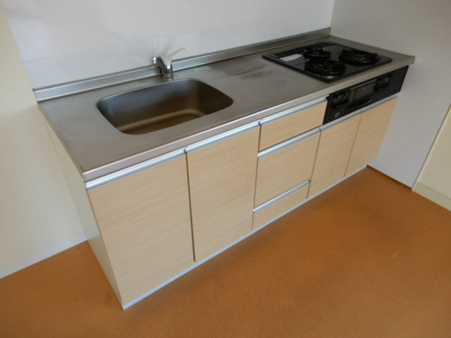 御立西メゾネットのキッチン