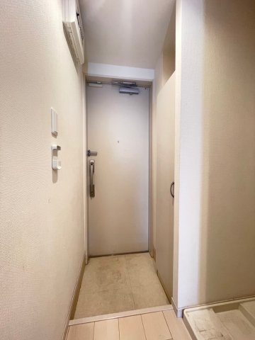 ガーデンコート正雀の玄関