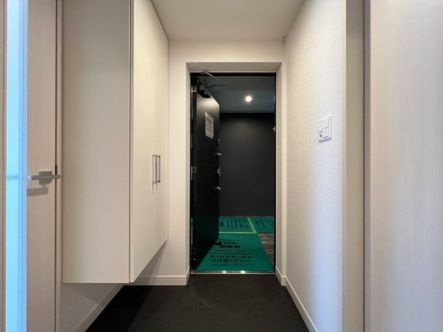 ソルテラス阿波座ウィズの玄関