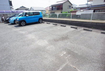 【駐車場】 | ディアス錦が丘 | 駐車場