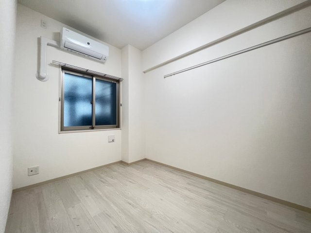 ベルンガーデン上本町の洋室
