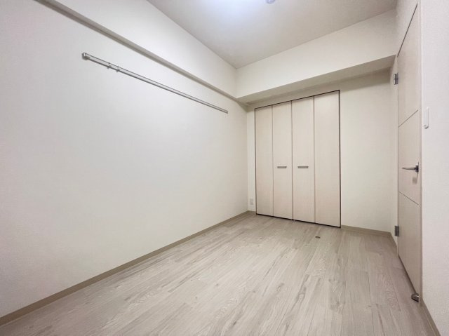 ベルンガーデン上本町の洋室