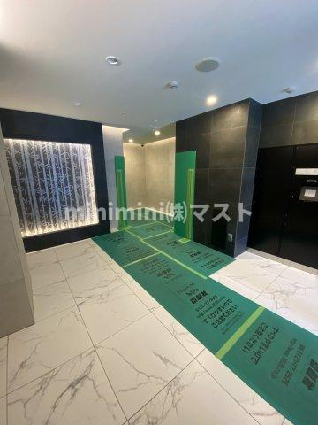 ソルテラス阿波座ウィズのロビー