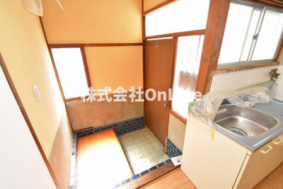 【玄関】 | 福万寺貸家