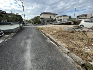 【前面道路含む現地写真】