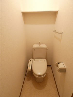 【トイレ】 | カーサエスペランザ A棟 | ゆったりとした空間のトイレです