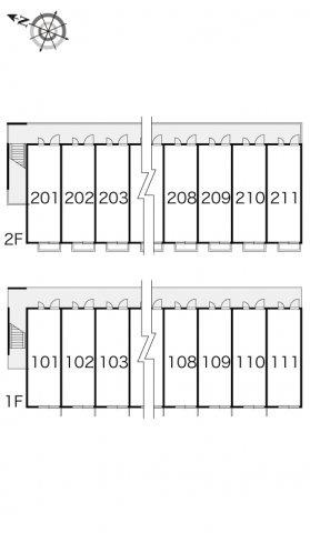 レオパレスＷＩＮの駐車場