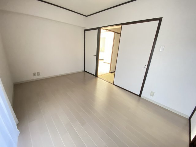 メゾン並木の周辺