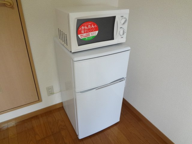 一宮市神戸町のアパートのその他|電子レンジ、冷蔵庫
