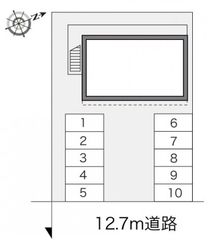 レオパレスラ・フォーレ一宮Ⅲの駐車場