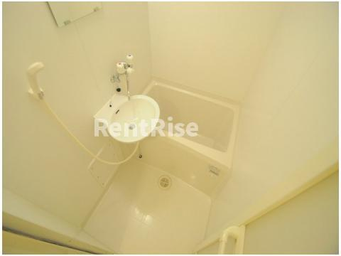 レオパレススプリングの洗面所