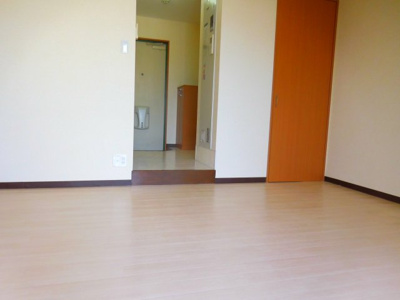 【居間・リビング】 | T’S SQUARE野見町 | 同マンション別部屋