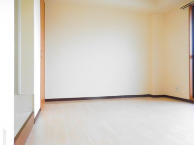 【居間・リビング】 | T’S SQUARE野見町 | 同マンション別部屋