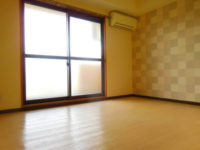 【居間・リビング】 | T’S SQUARE野見町 | 同マンション別部屋