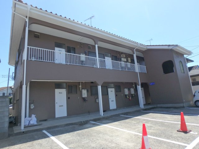 コーポフローレスの外観