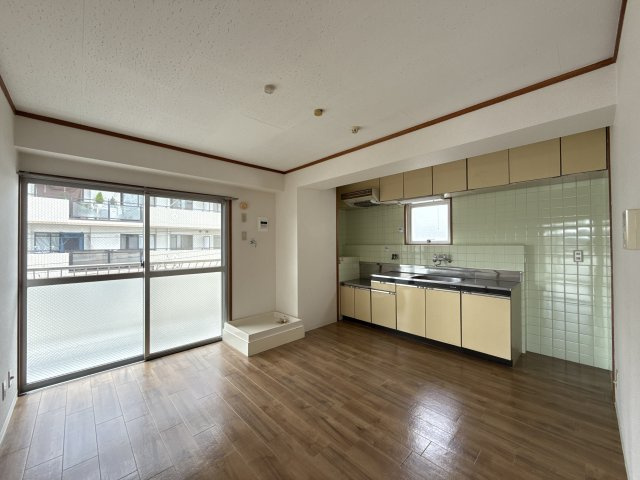 あづみマンションの居間・リビング