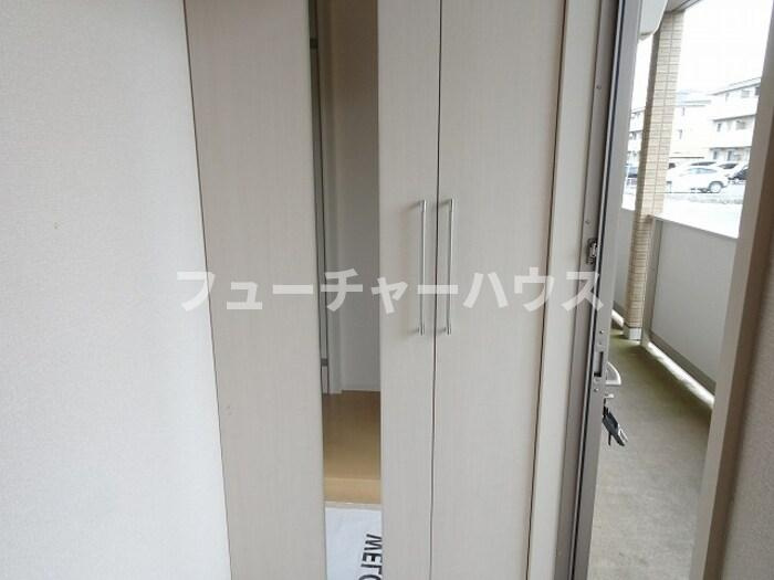 メルシー　Ｃの玄関