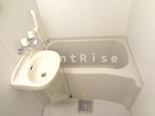 レオパレスＡｉの洗面所