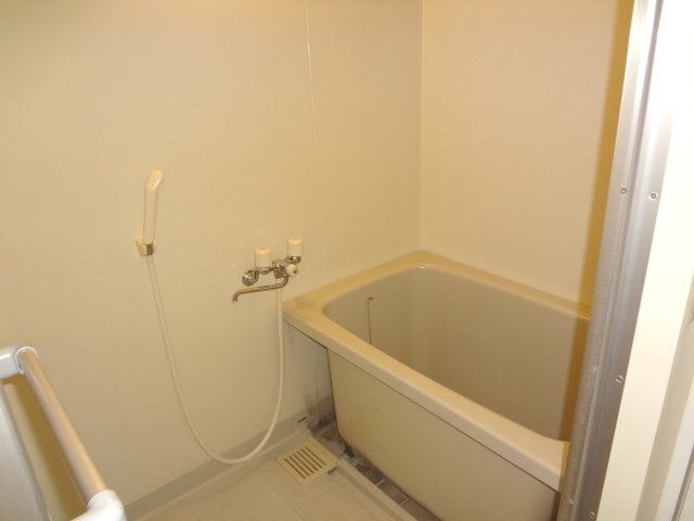 レオパレスＳＵＮ　ＳＨＩＮＥの浴室