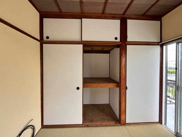 寺川2戸1貸家の収納