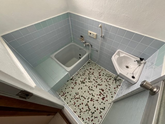 寺川2戸1貸家の浴室