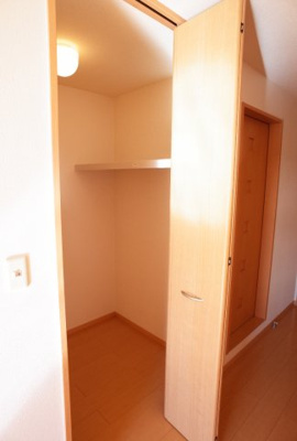 【収納】 | セントラルグレイスA棟 | ウォークインクロゼット