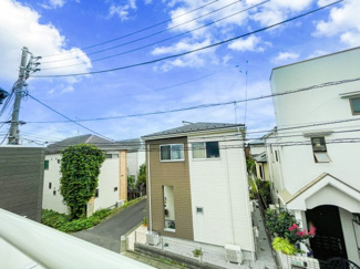 【展望】 | 南側には高い建物がなく道路を挟むため、日の光が入りやすい