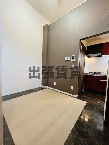 仲介手数料0円！！ACCOMMO岩塚の居間・リビング