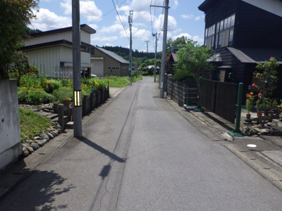 【前面道路含む現地写真】 | 大館市早口字深沢岱5-17　売地