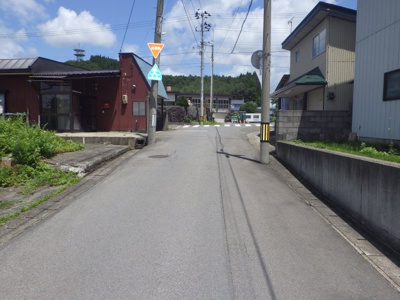 【前面道路含む現地写真】 | 大館市早口字深沢岱5-17　売地