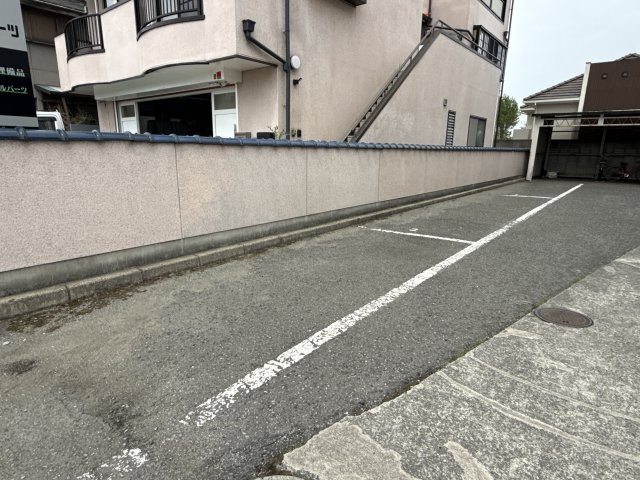 ミキコーポの駐車場