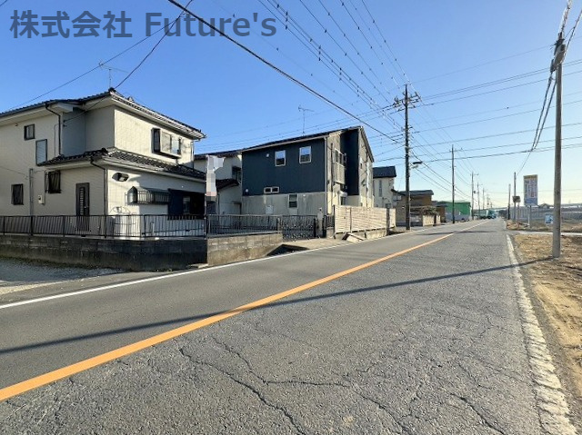 三郷市新和3丁目　中古戸建の前面道路含む現地写真|西側前面道路になります。