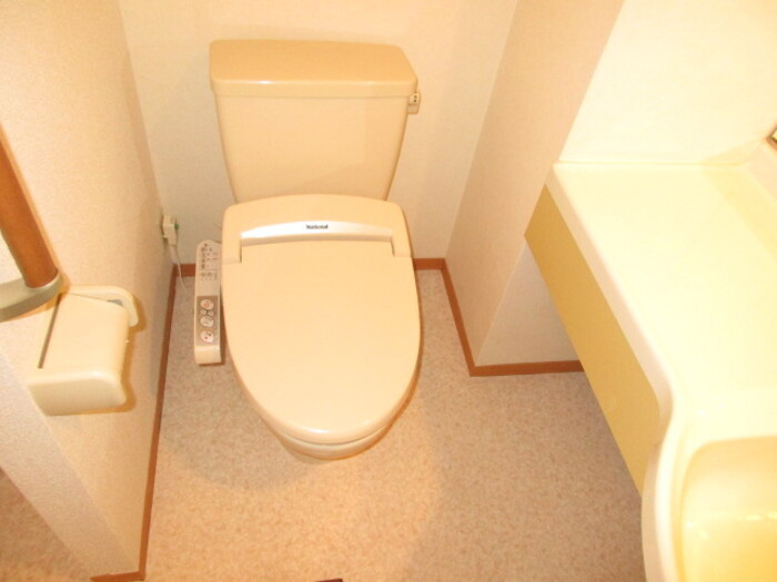 ＴＸハイムのトイレ|温水洗浄便座