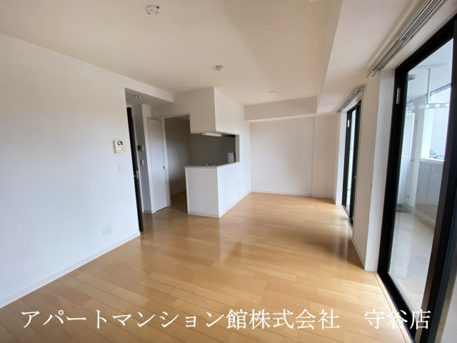 Park Side Residence（ﾊﾟｰｸｻｲﾄﾞﾚｼﾞﾃﾞﾝｽ）の居間・リビング