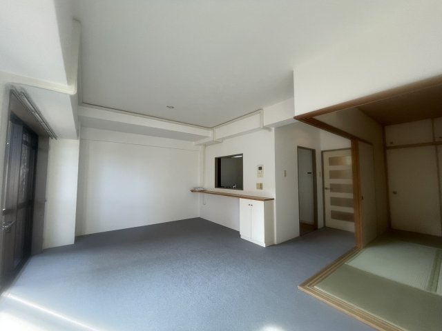 ライオンズマンション姫路市役所前の居間・リビング