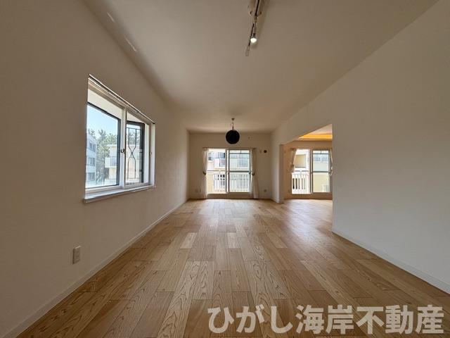 サンビーチ平塚1号棟のダイニング|17.5帖　LDK