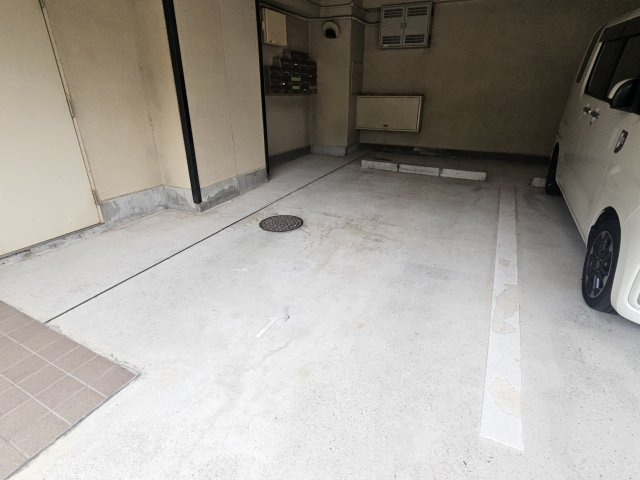 パラドール魚住Ⅱの駐車場