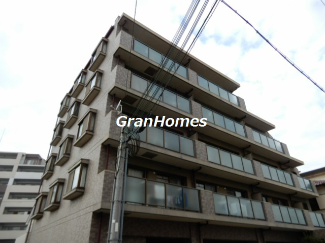 ベアーズ土山の外観
