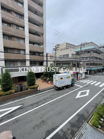 クレイン・レジデンスの駐車場|駐車スペースもあります